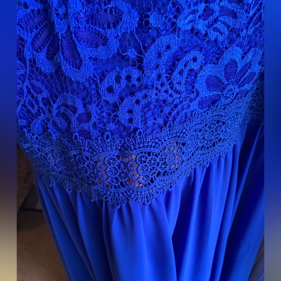 Lace Blue Dress - Picture 3 of 6